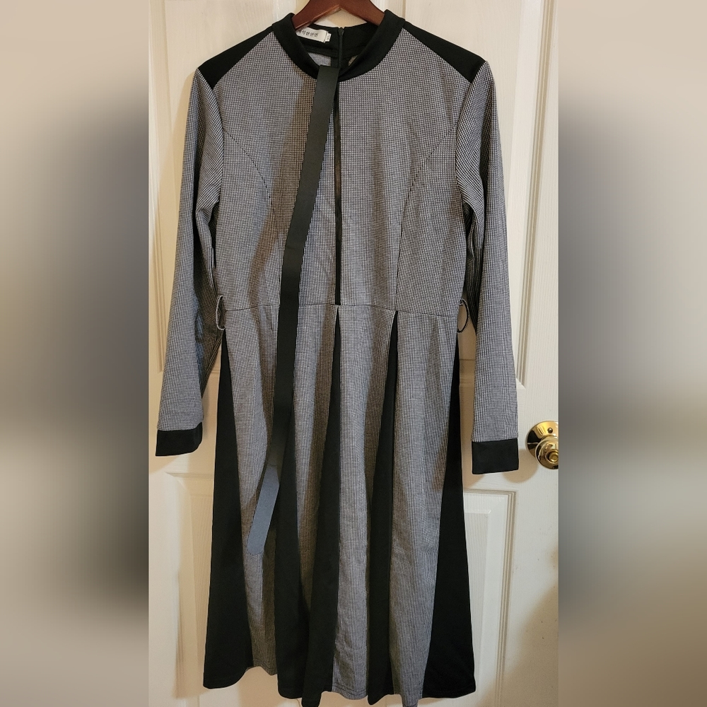 Long Sleeve Black Dress